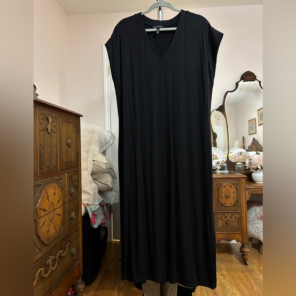 White House Black Market size XL black maxi dresss - Picture 6 of 6